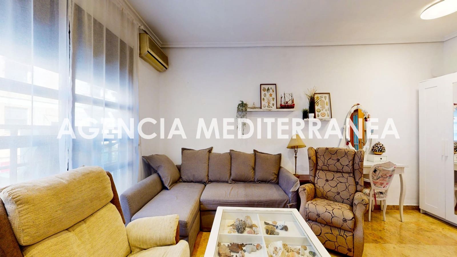 Piso de 3 habitaciones en València ciudad en venta - 389.000 € (Ref: 9608154)