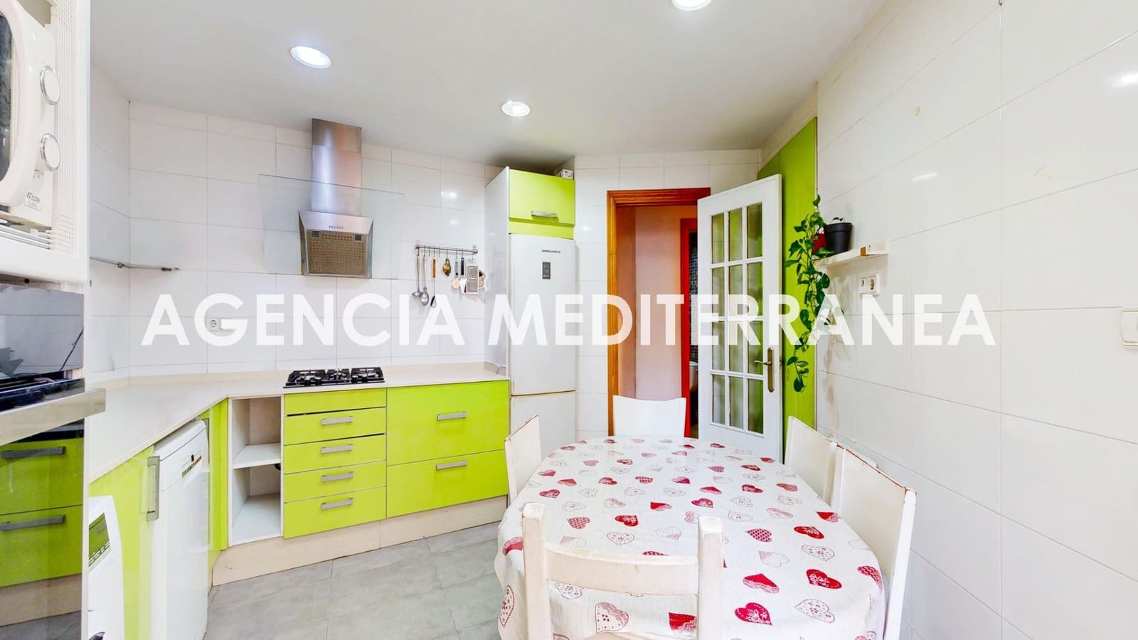 Piso de 3 habitaciones en València ciudad en venta - 389.000 € (Ref: 9608154)