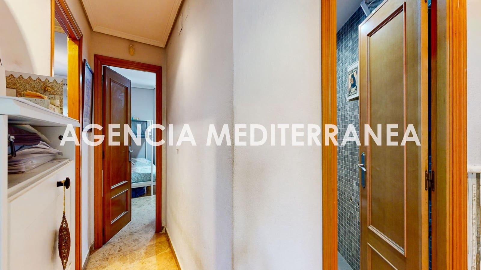 Piso de 3 habitaciones en València ciudad en venta - 389.000 € (Ref: 9608154)