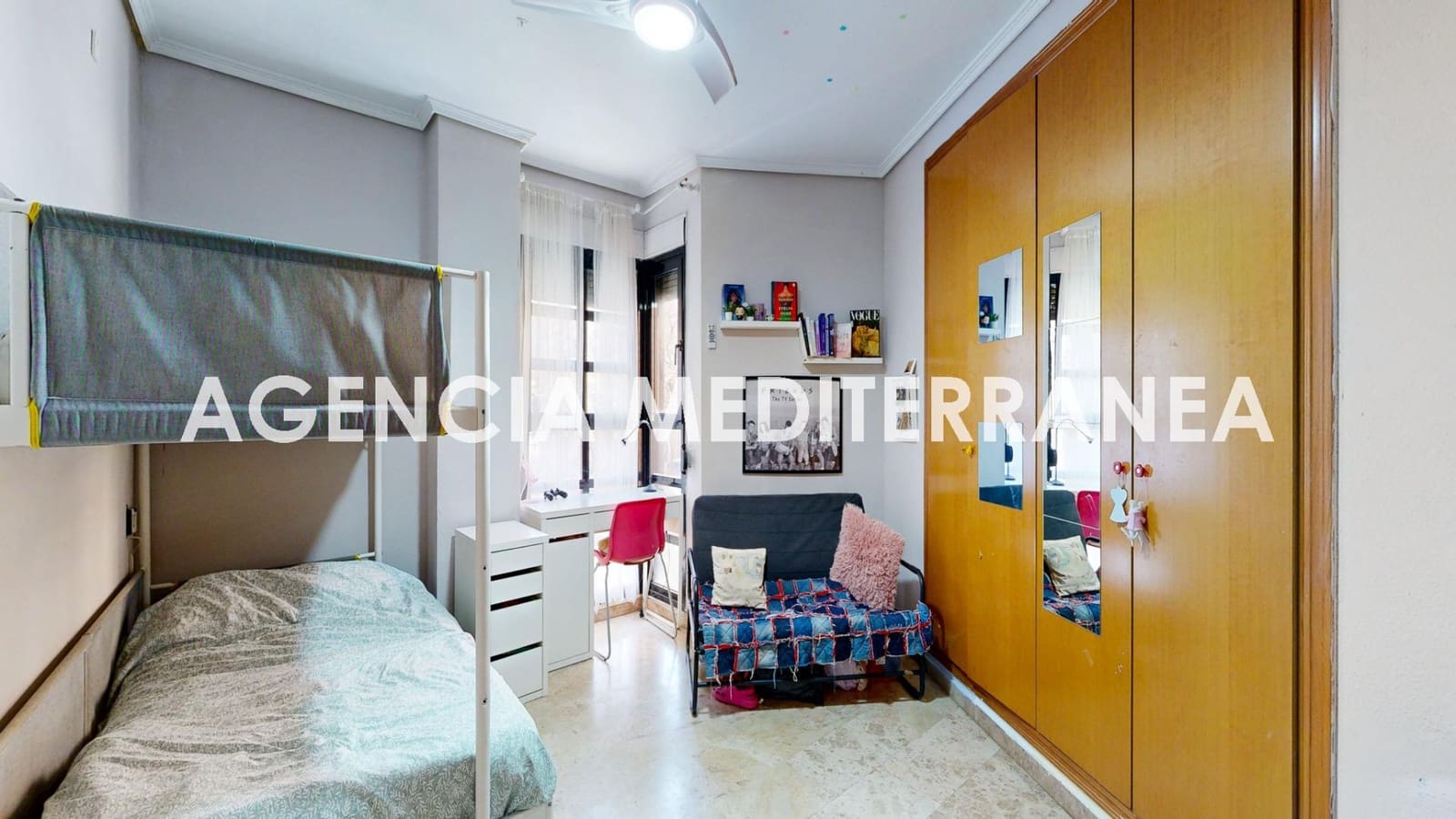 Piso de 3 habitaciones en València ciudad en venta - 389.000 € (Ref: 9608154)