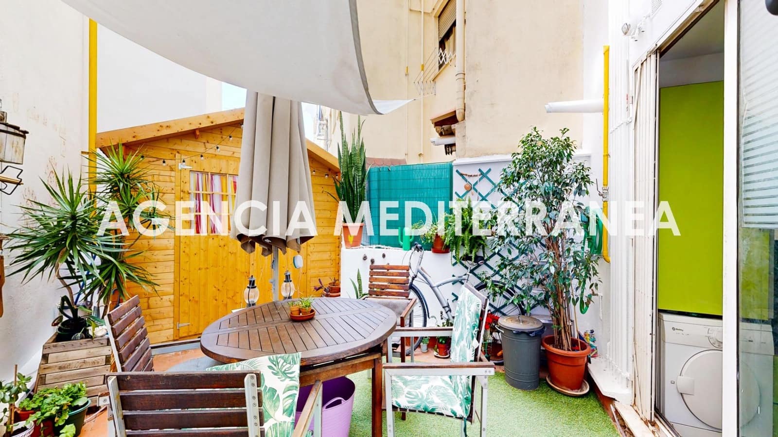 Piso de 3 habitaciones en València ciudad en venta - 389.000 € (Ref: 9608154)
