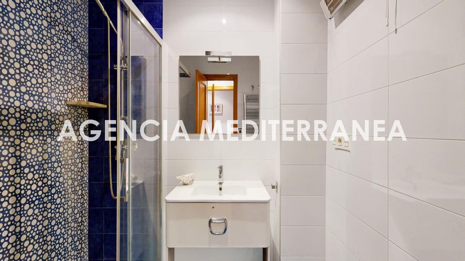 Piso de 3 habitaciones en València ciudad en venta - 389.000 € (Ref: 9608154)