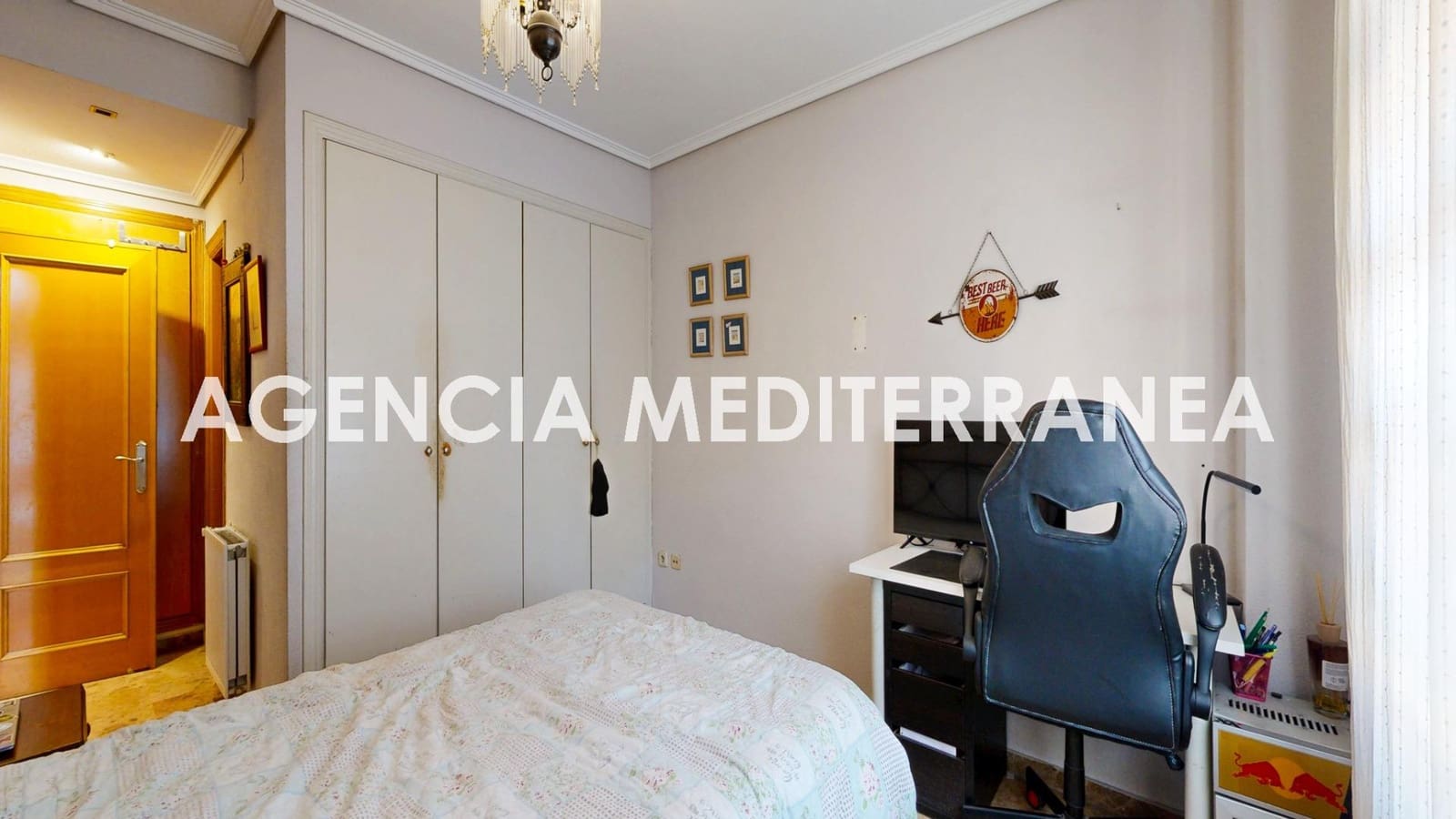 Piso de 3 habitaciones en València ciudad en venta - 389.000 € (Ref: 9608154)
