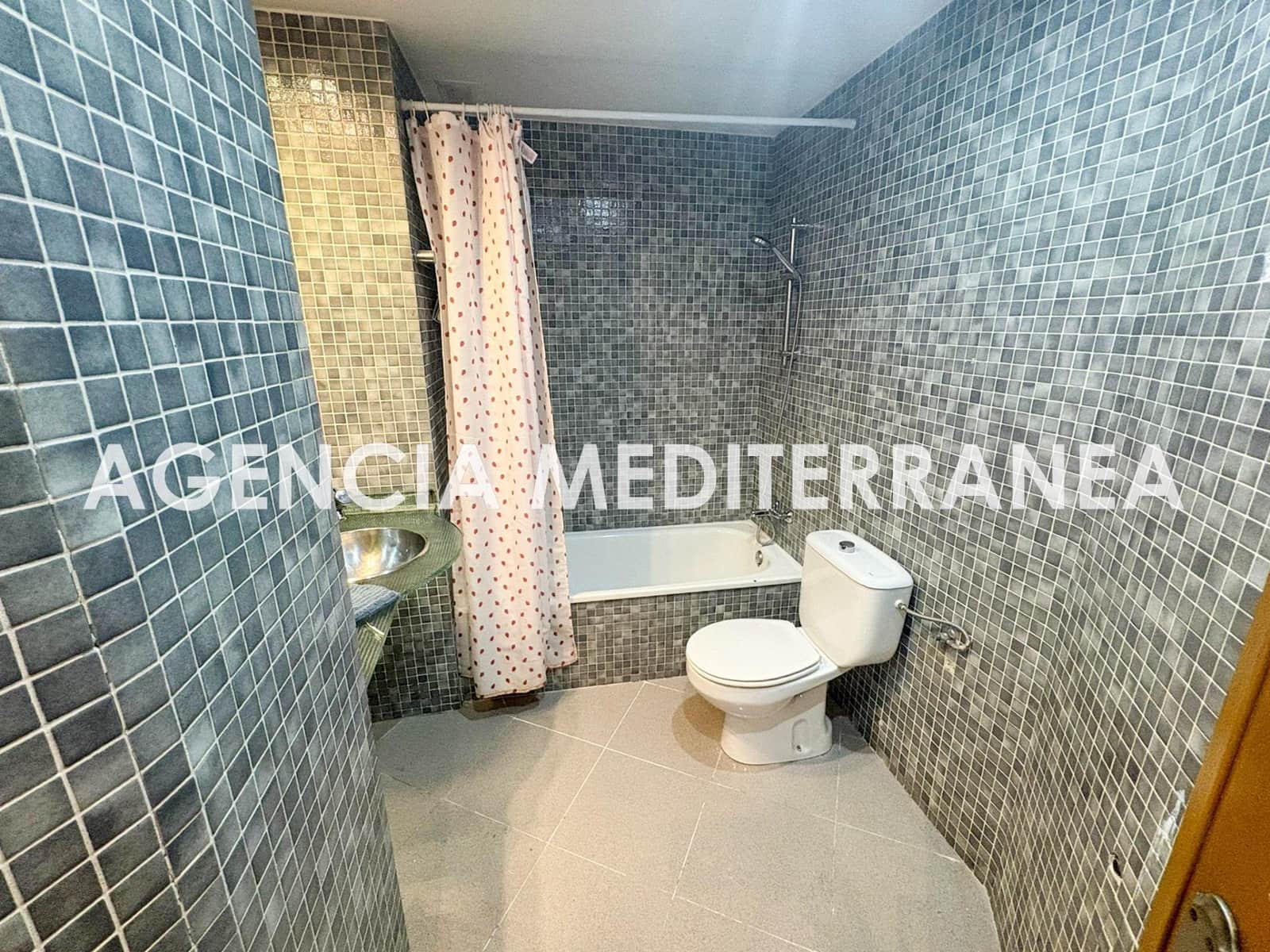 Piso de 3 habitaciones en València ciudad en venta - 389.000 € (Ref: 9608154)