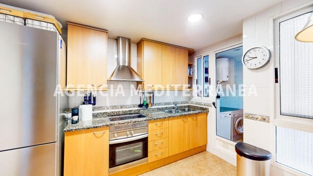 3 makuuhuone Asunto myytävänä paikassa La torre, Valencia kaupunki - 245 000 € (Ref: 9615617)