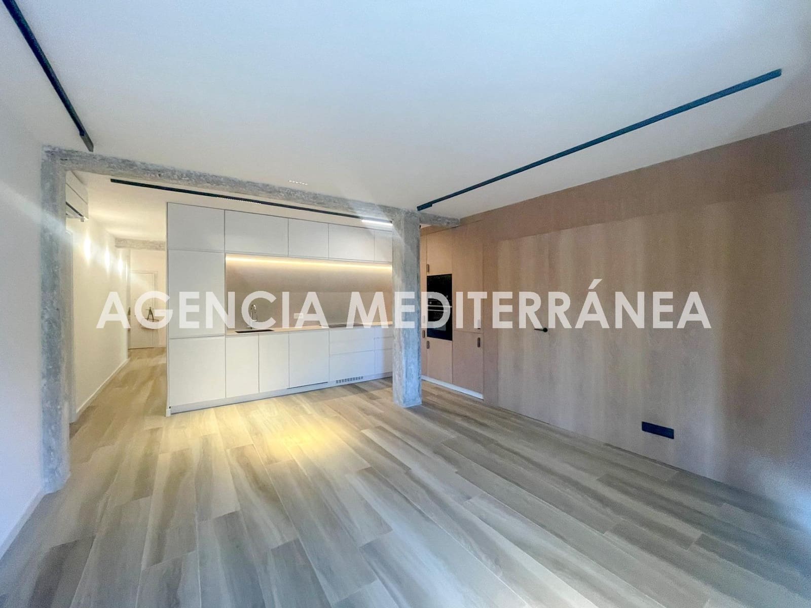 3 bedroom Flat for sale in Valencia city - € 495,000 (Ref: 9615618)