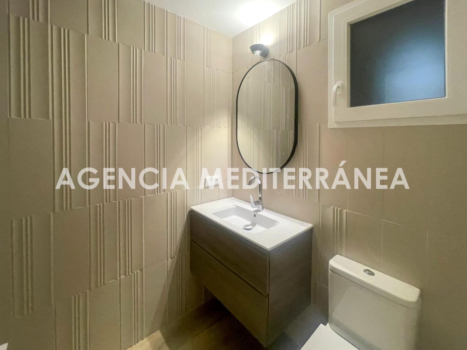 3 bedroom Flat for sale in Valencia city - € 495,000 (Ref: 9615618)
