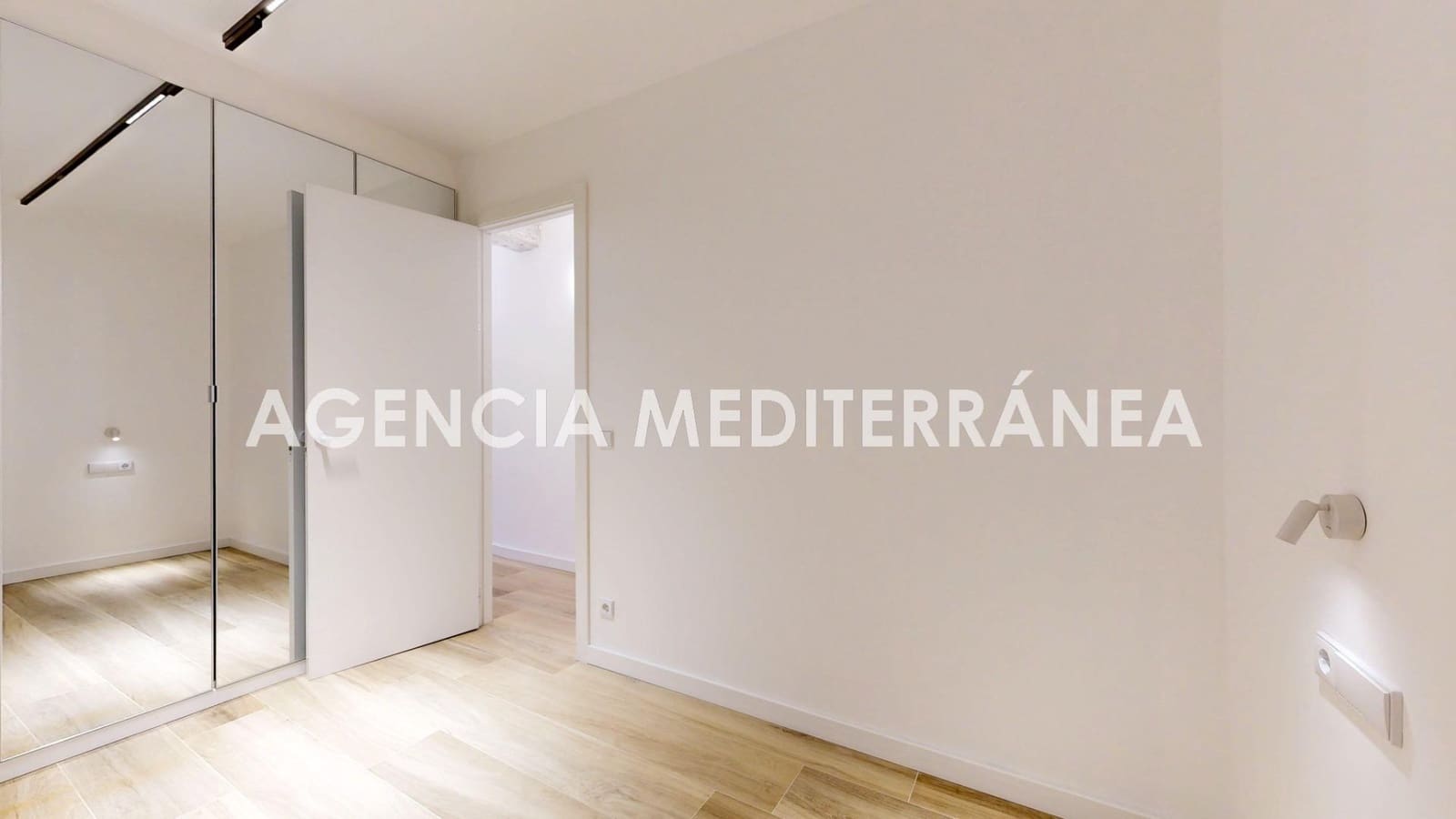 3 soveværelse Lejlighed til salg i Valencia by - € 479.000 (Ref: 9615618)