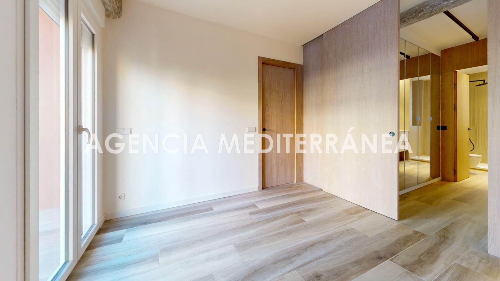 3 soveværelse Lejlighed til salg i Valencia by - € 479.000 (Ref: 9615618)