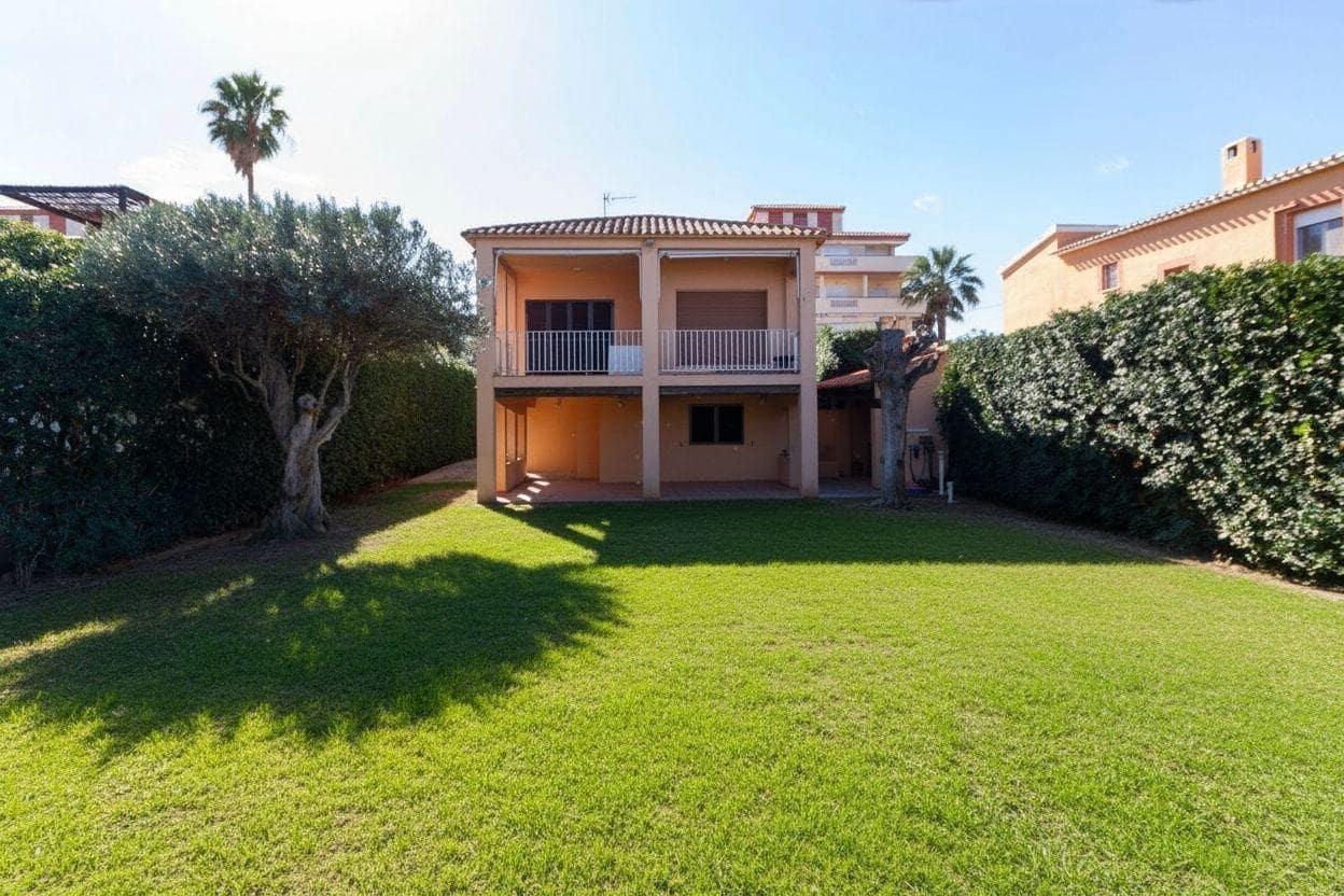 4 soveværelse Villa til salg i Denia - € 1.450.000 (Ref: 9619370)