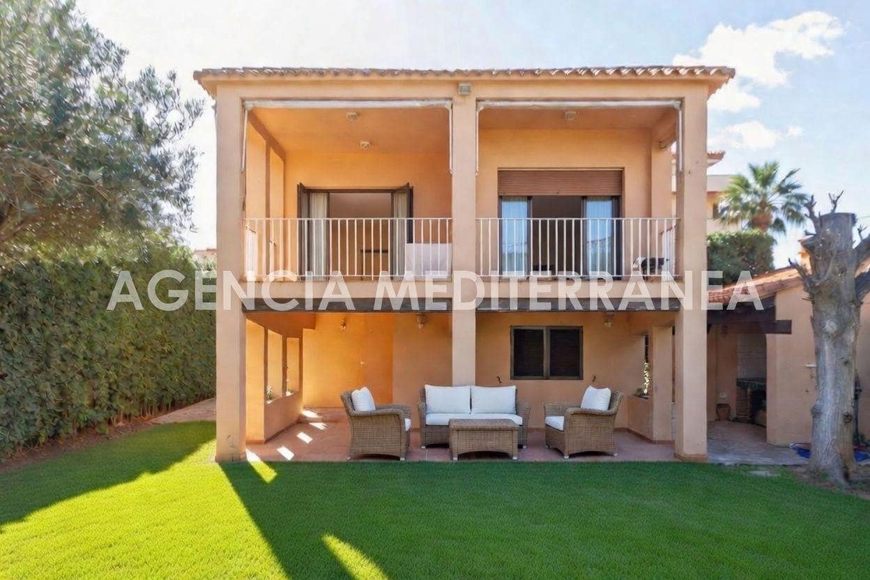 4 bedroom Villa for sale in Denia - € 1,450,000 (Ref: 9619370)