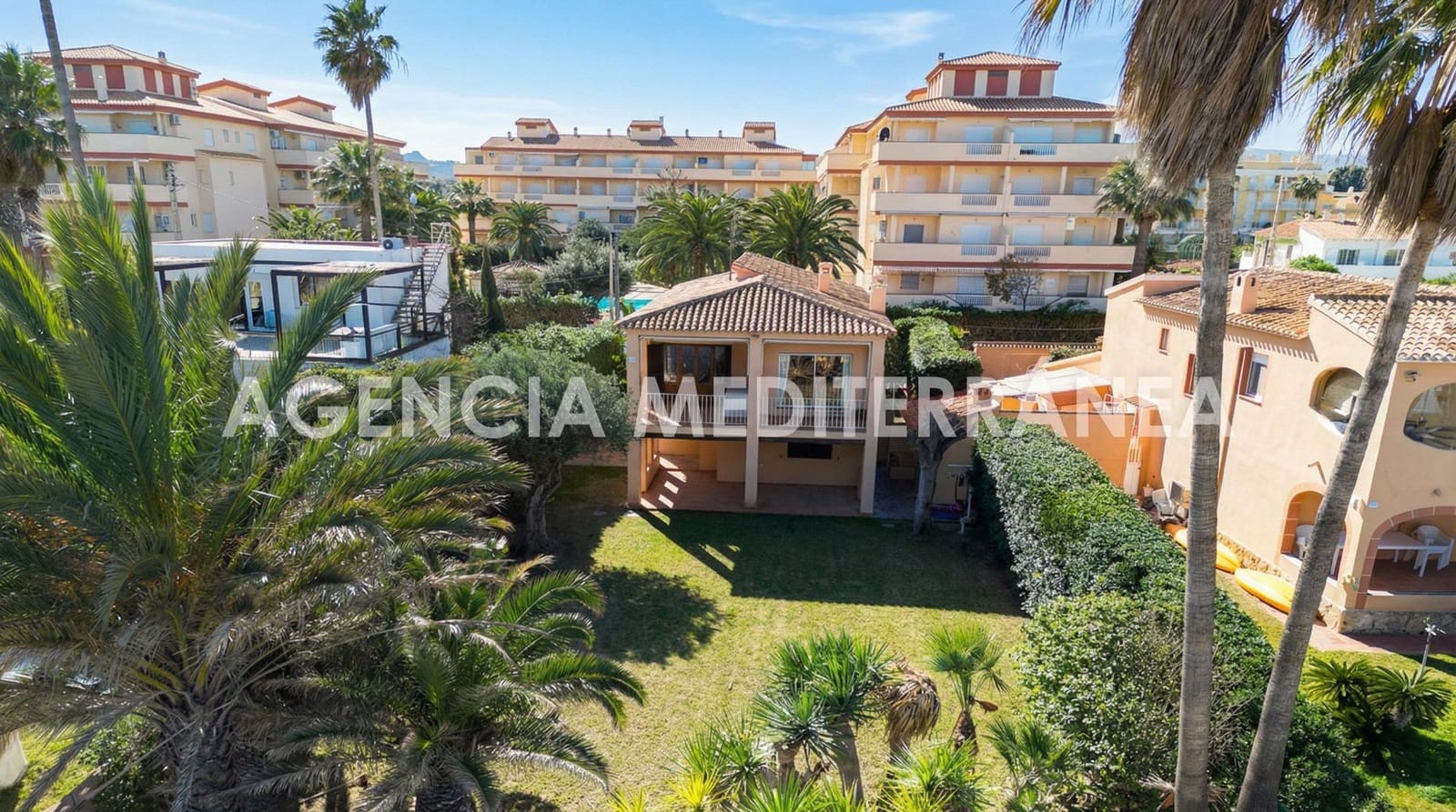 4 bedroom Villa for sale in Denia - € 1,450,000 (Ref: 9619370)