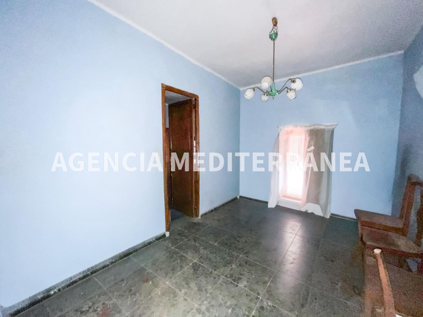 Chalet de 5 habitaciones en Picassent en venta - 157.000 € (Ref: 9625782)