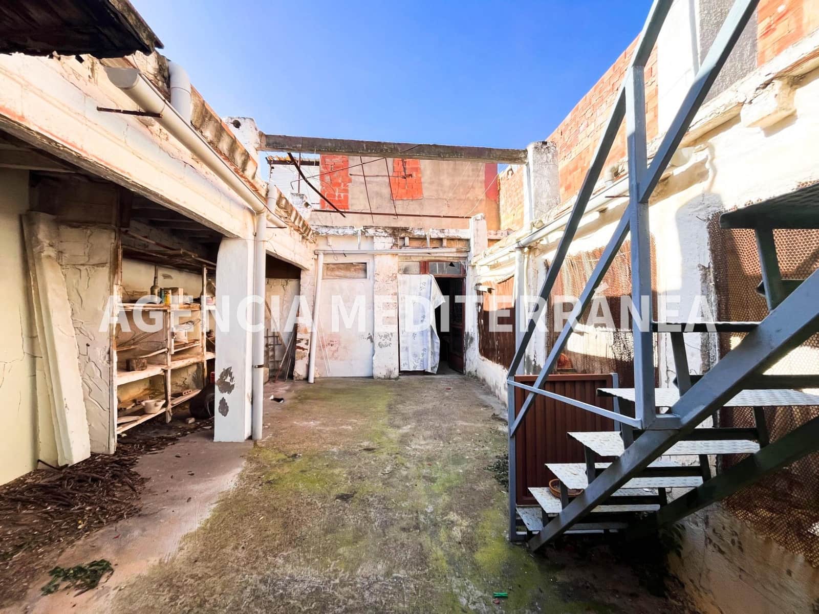 Chalet de 5 habitaciones en Picassent en venta - 157.000 € (Ref: 9625782)