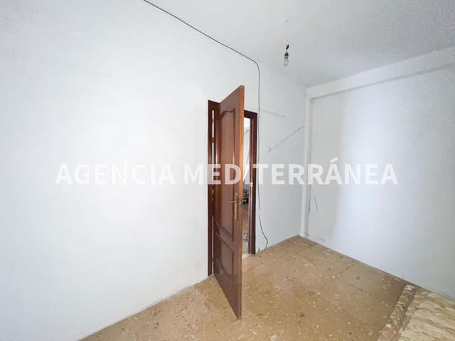 5 sypialnia Willa na sprzedaż w Picassent - 165 000 € (Ref: 9625782)