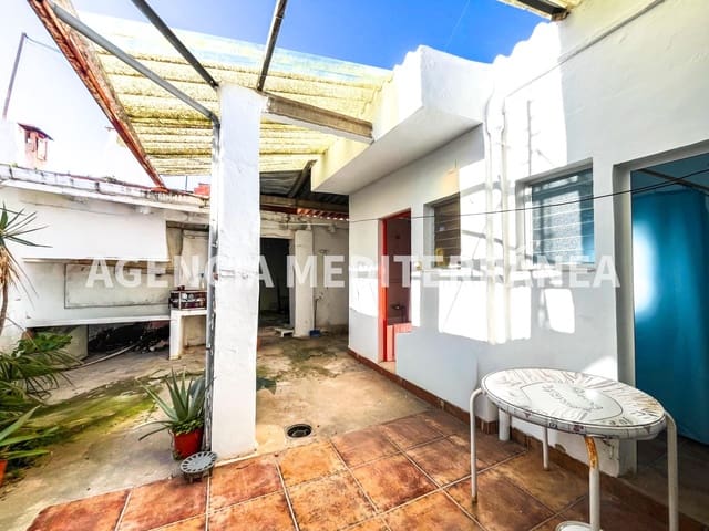 5 bedroom Villa for sale in Picassent - € 165,000 (Ref: 9625782)