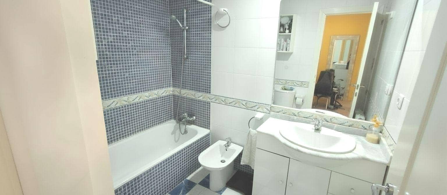 2 bedroom Apartment for sale in Denia with pool - € 233,400 (Ref: 9627669)