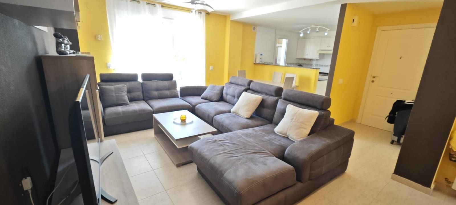 2 bedroom Apartment for sale in Denia with pool - € 233,400 (Ref: 9627669)