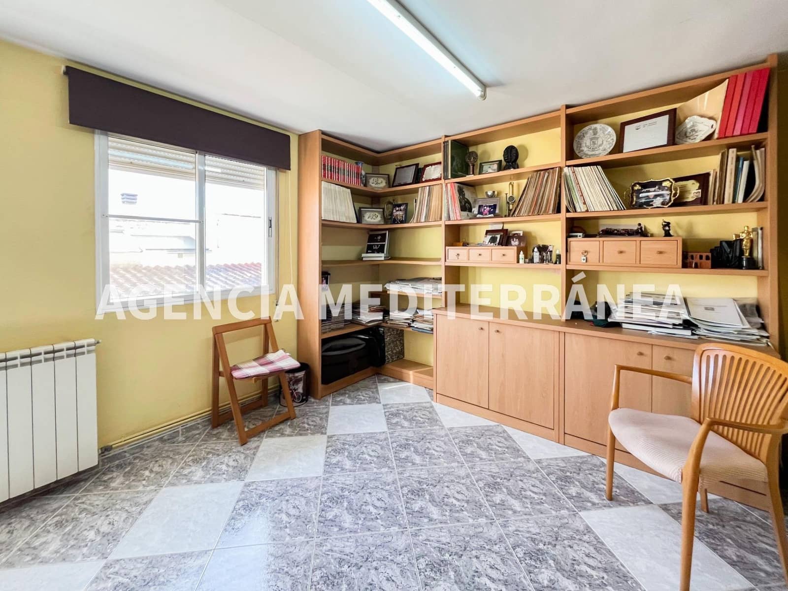 6 soveværelse Rækkehus til salg i Alcasser med garage - € 380.000 (Ref: 9630110)