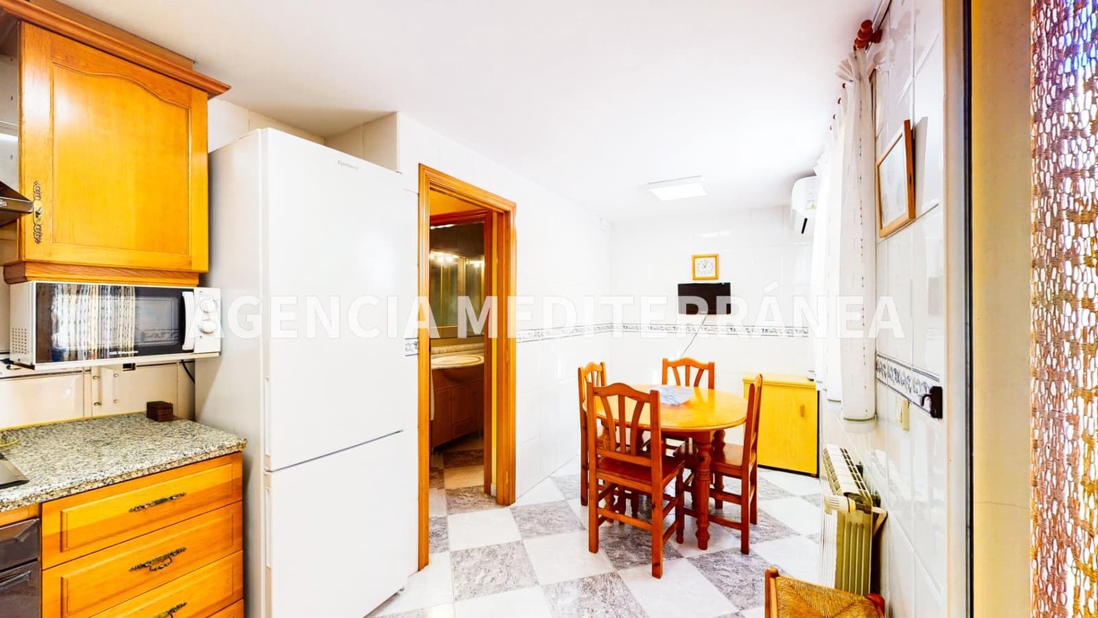 6 bedroom Terraced Villa for sale in Alcasser with garage - € 320,000 (Ref: 9630110)