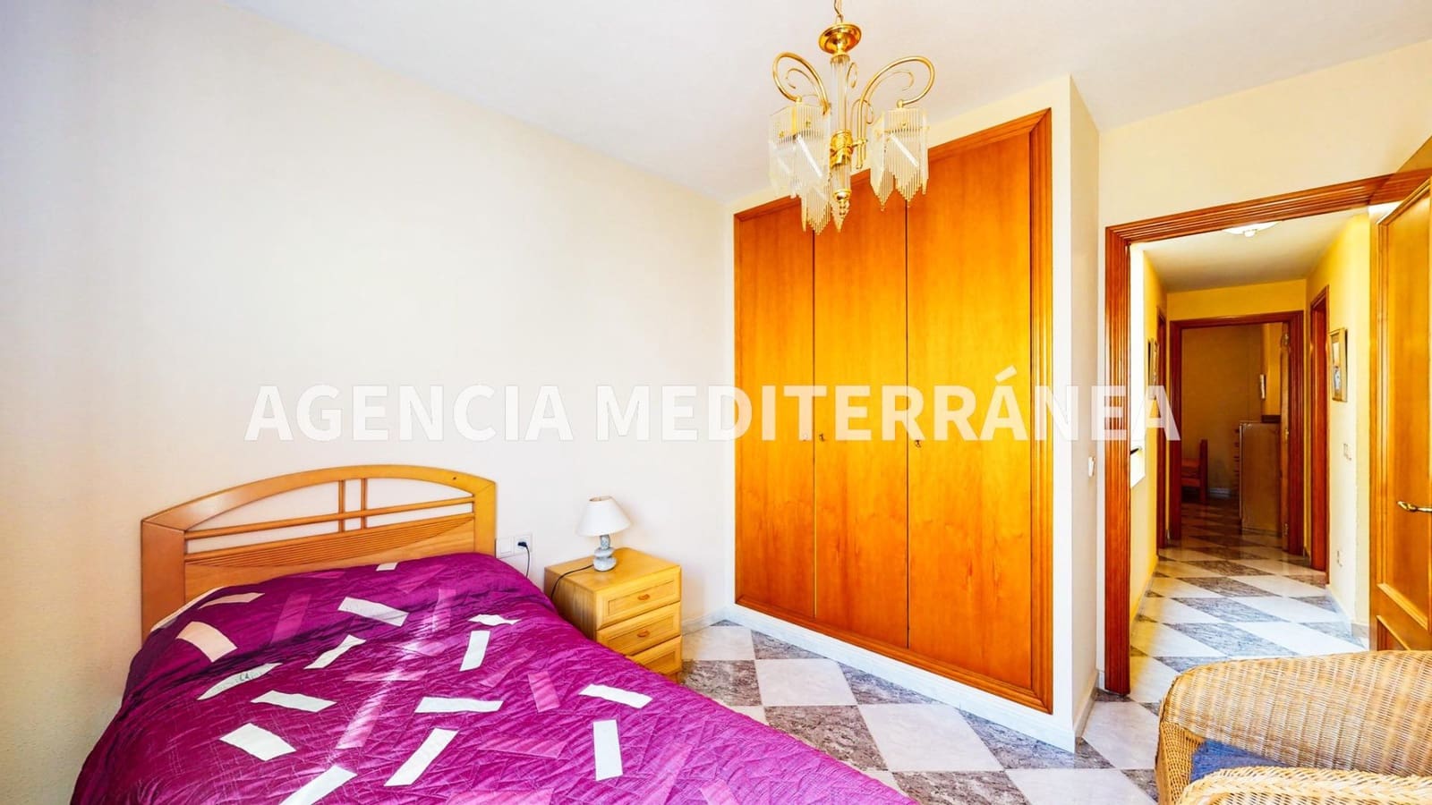 6 bedroom Terraced Villa for sale in Alcasser with garage - € 320,000 (Ref: 9630110)