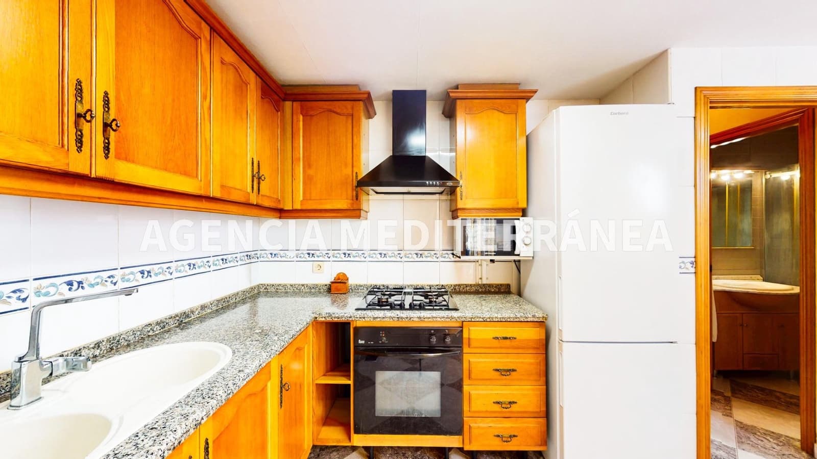6 bedroom Terraced Villa for sale in Alcasser with garage - € 320,000 (Ref: 9630110)
