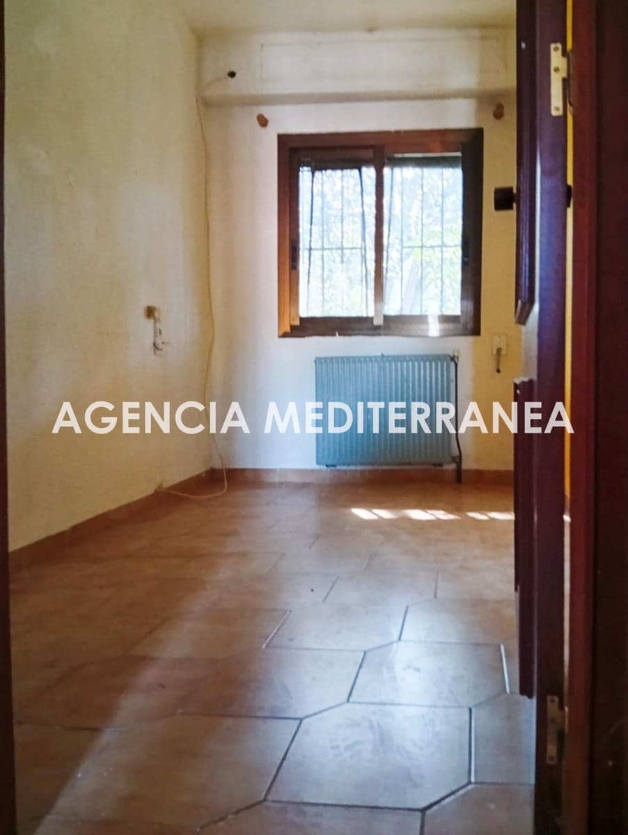 4 soverom Villa til salgs i La Canada med svømmebasseng garasje - € 450 000 (Ref: 9645123)