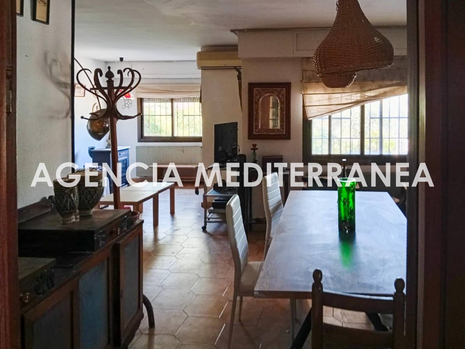 4 soverom Villa til salgs i La Canada med svømmebasseng garasje - € 450 000 (Ref: 9645123)