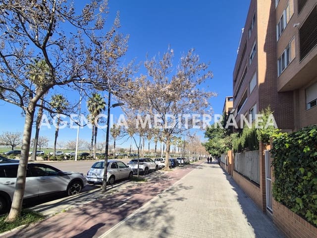 4 bedroom Flat for sale in Sant Pau, Valencia city with pool garage - € 599,000 (Ref: 9645124)