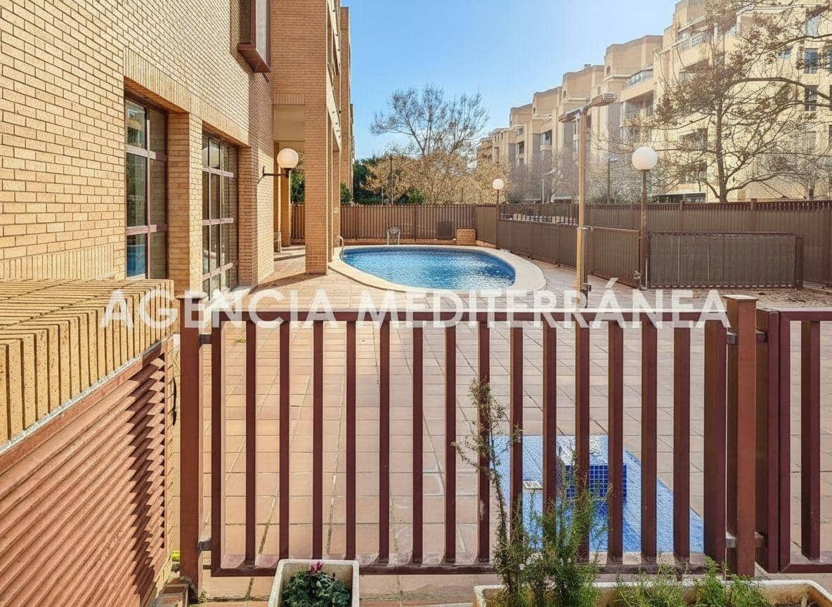 4 slaapkamer Flat te koop in Valencia stad met zwembad garage - € 585.000 (Ref: 9645124)