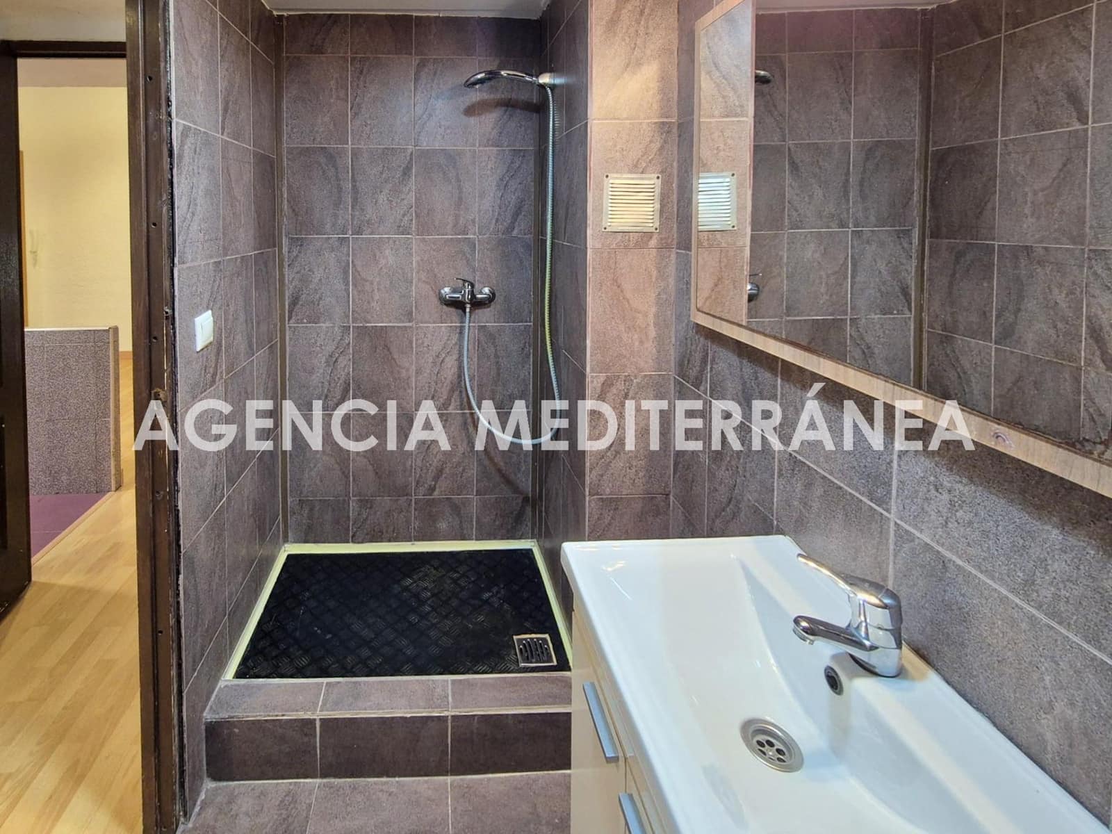 3 bedroom Flat for sale in Valencia city - € 359,000 (Ref: 9656188)