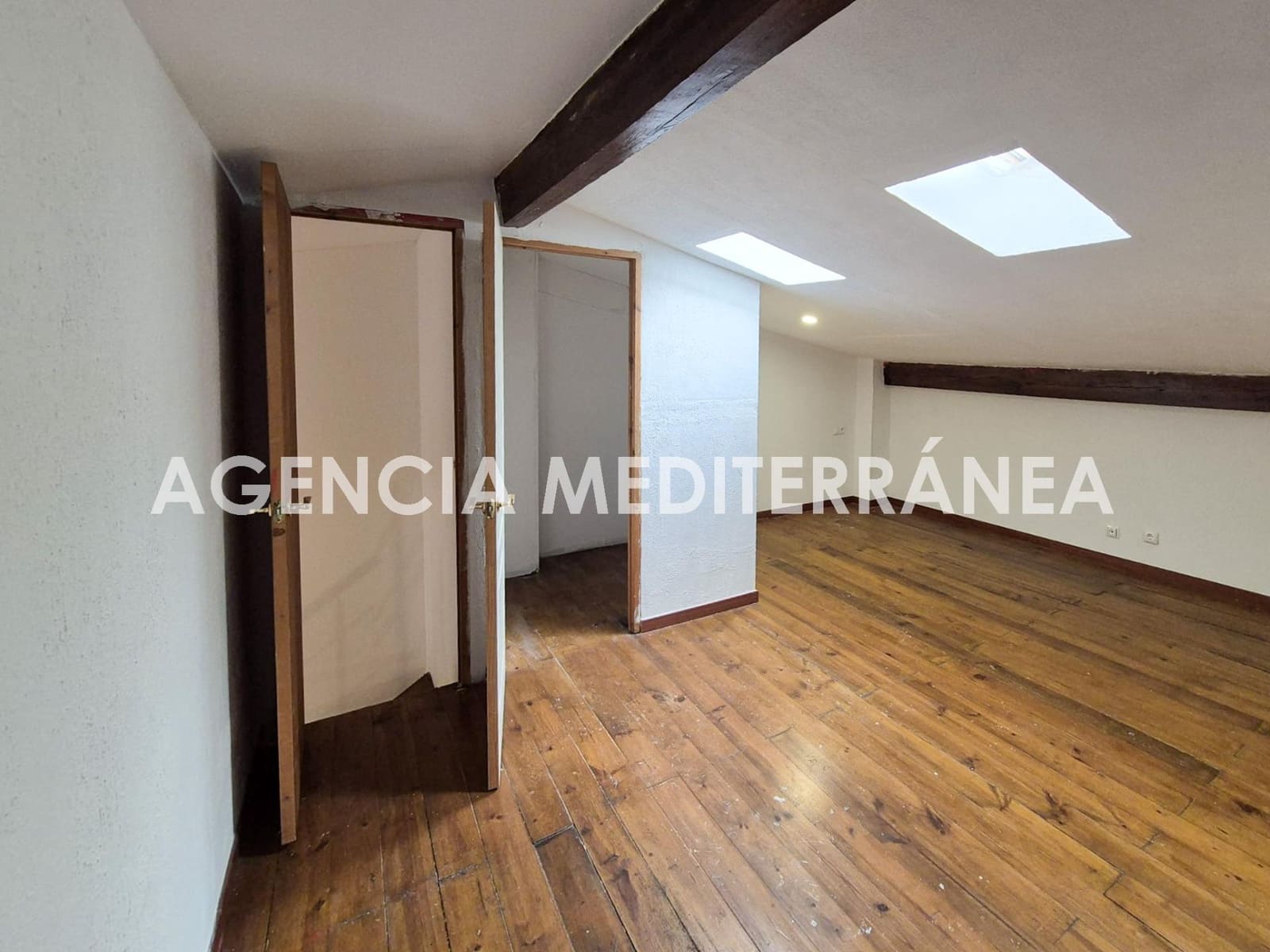 3 bedroom Flat for sale in Valencia city - € 359,000 (Ref: 9656188)
