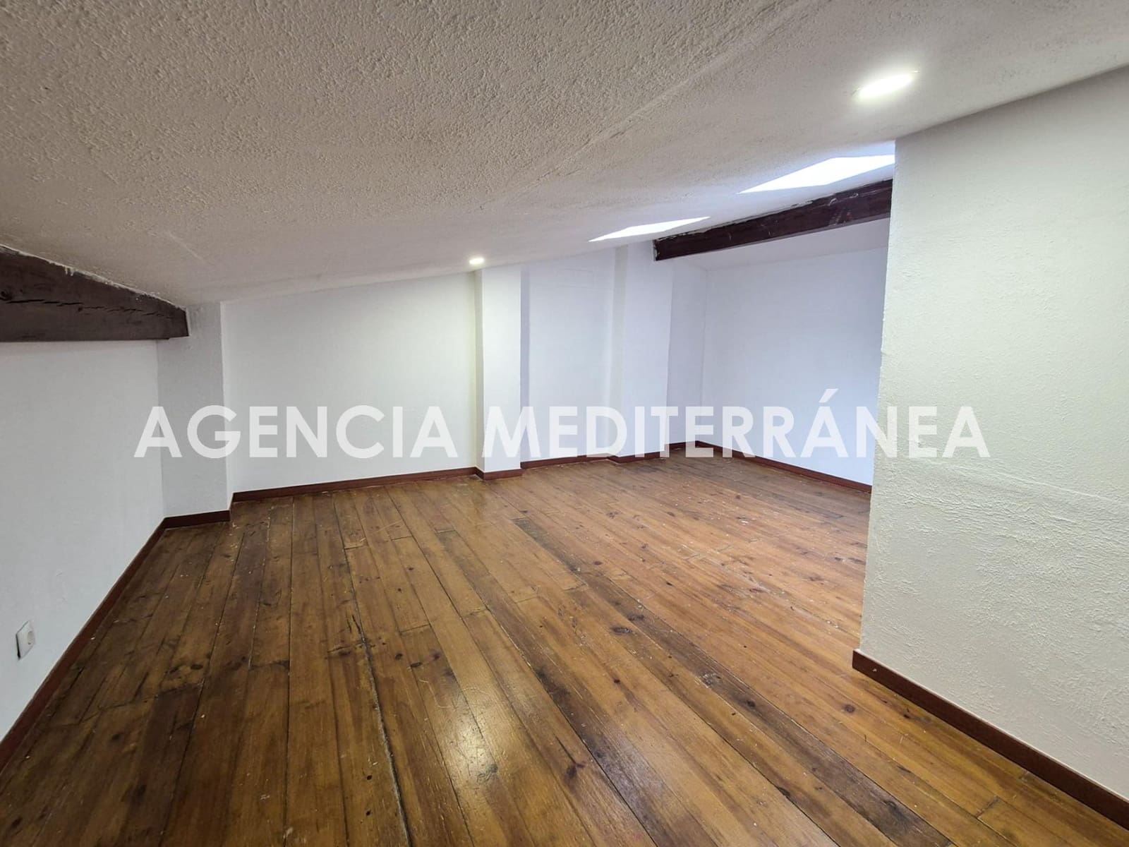 3 bedroom Flat for sale in Valencia city - € 359,000 (Ref: 9656188)