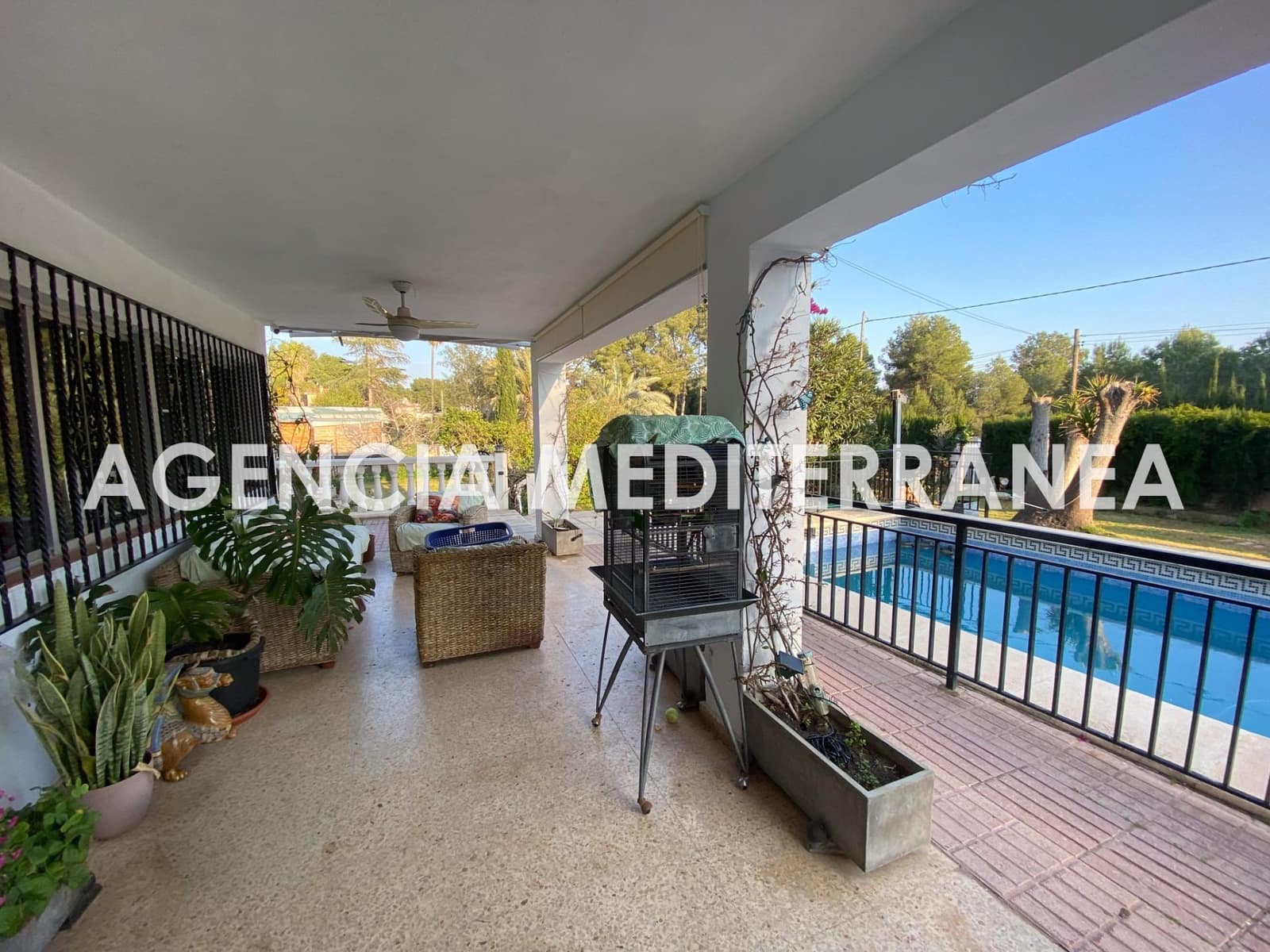 Chalet de 8 habitaciones en Olocau en venta con piscina garaje - 499.000 € (Ref: 9656189)