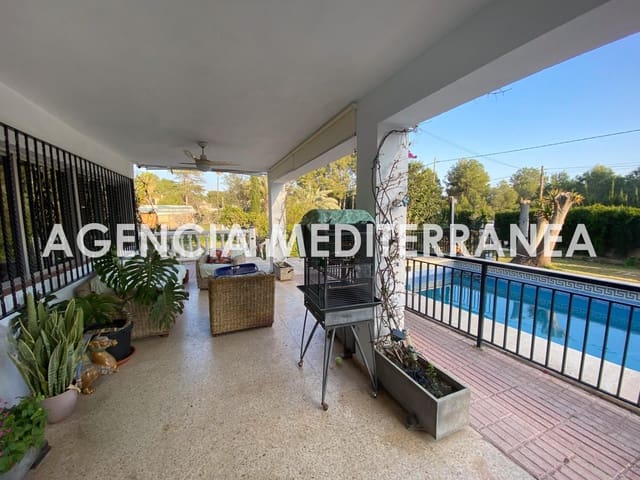 8 Zimmer Villa zu verkaufen in Olocau mit Pool Garage - 499.000 € (Ref: 9656189)