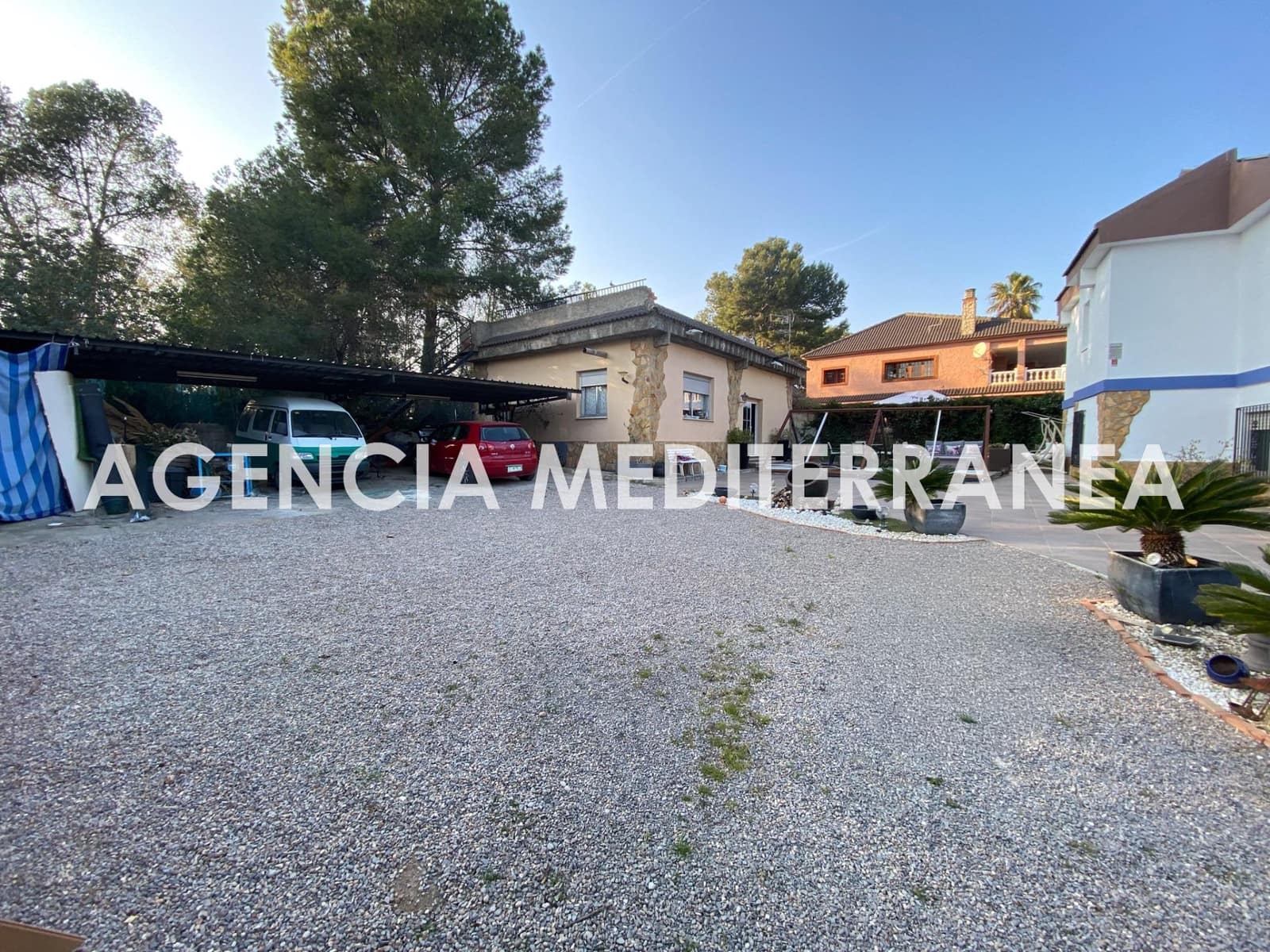 Chalet de 8 habitaciones en Olocau en venta con piscina garaje - 499.000 € (Ref: 9656189)