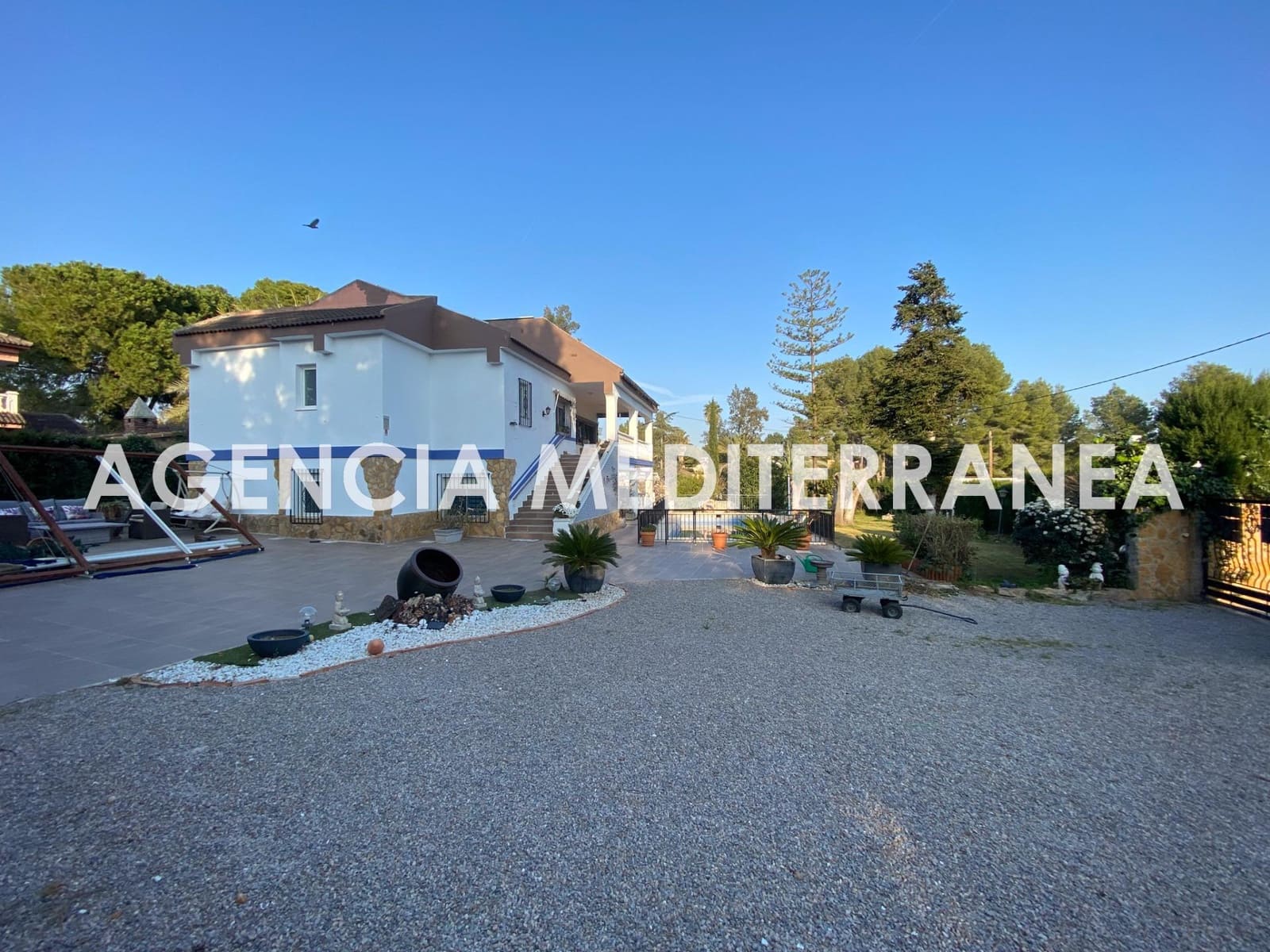 Chalet de 8 habitaciones en Olocau en venta con piscina garaje - 499.000 € (Ref: 9656189)