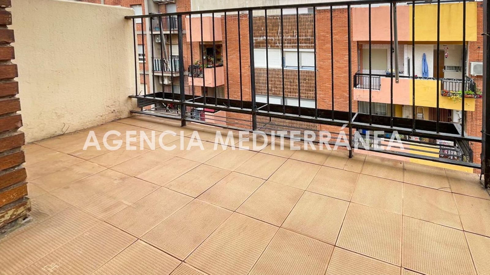 Piso de 3 habitaciones en Burjassot en venta - 143.000 € (Ref: 9674321)