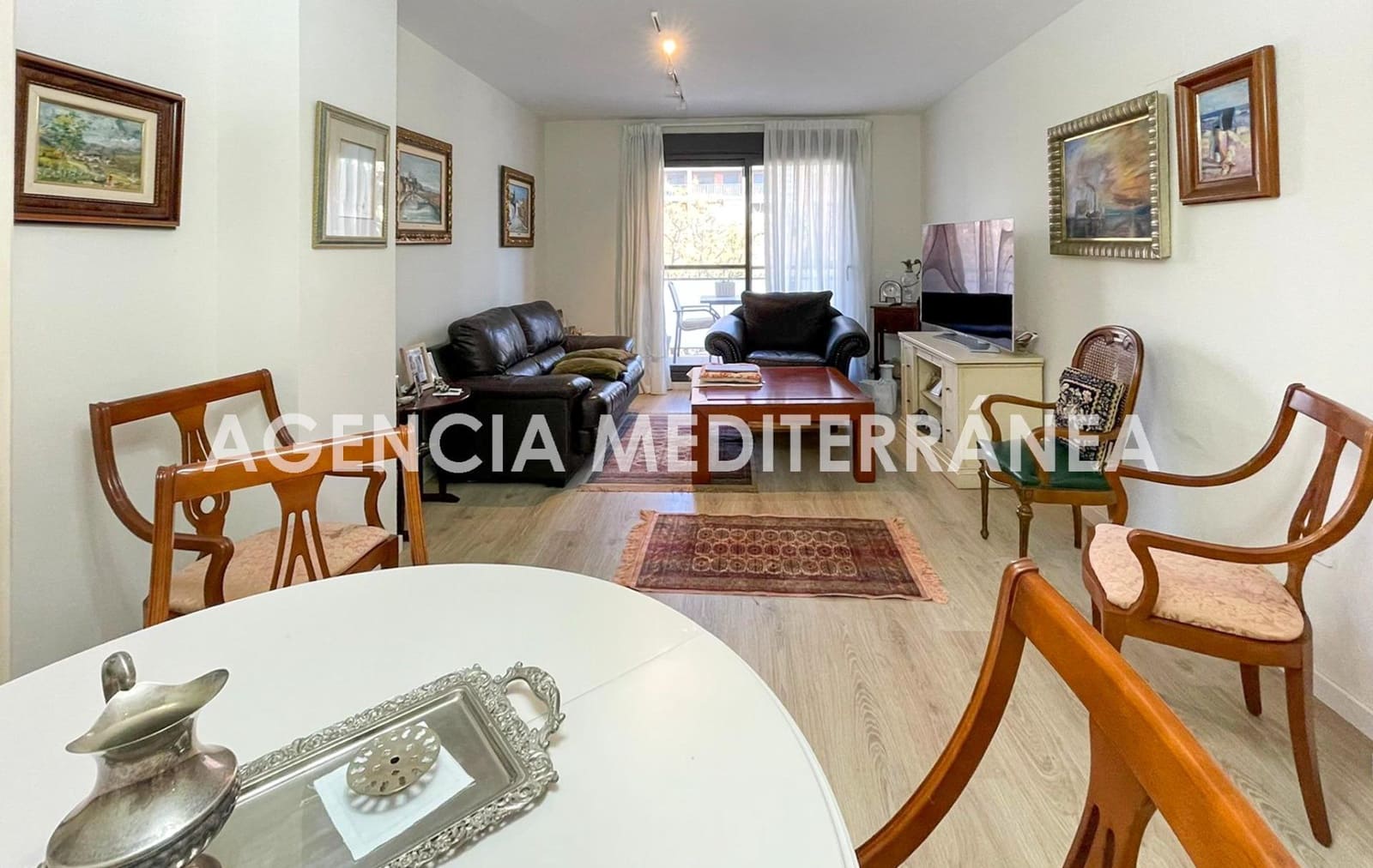 3 bedroom Flat for sale in Valencia city with pool garage - € 460,000 (Ref: 9677565)
