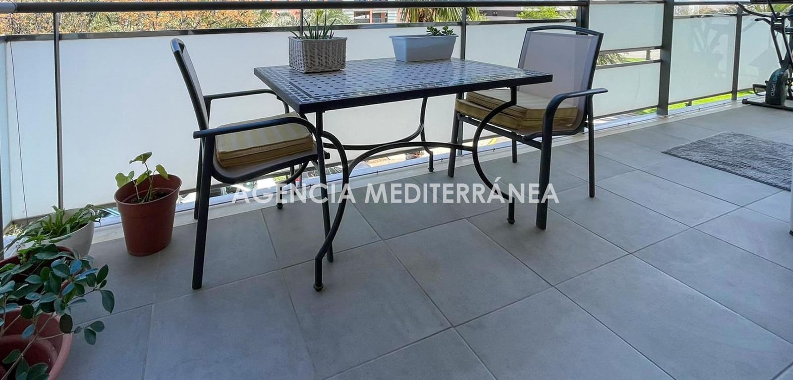 3 bedroom Flat for sale in Valencia city with pool garage - € 460,000 (Ref: 9677565)