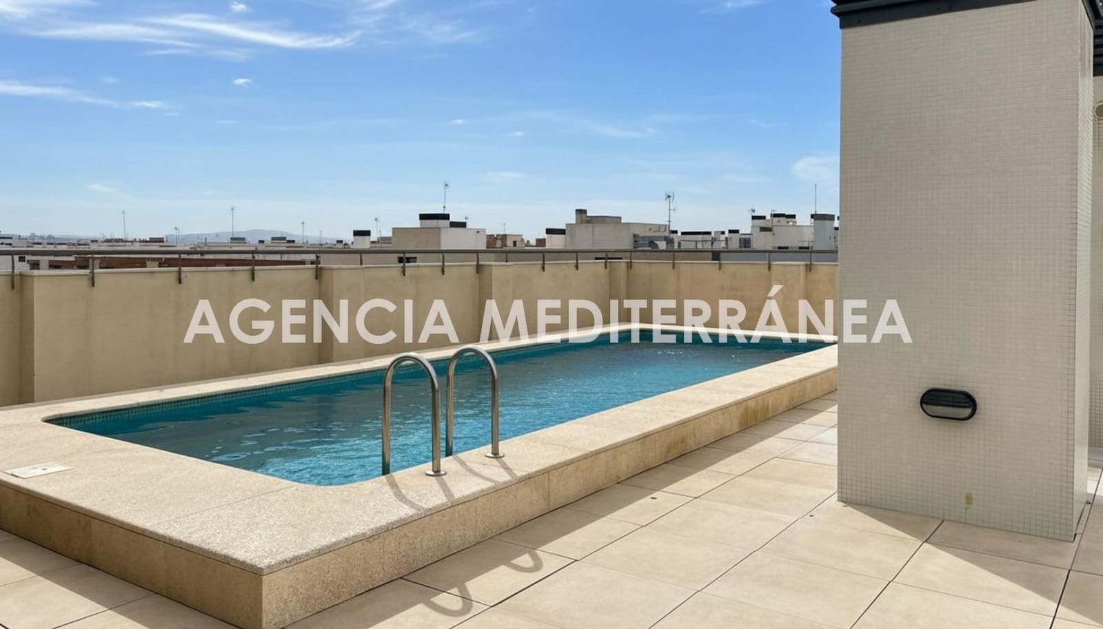 3 bedroom Flat for sale in Valencia city with pool garage - € 460,000 (Ref: 9677565)