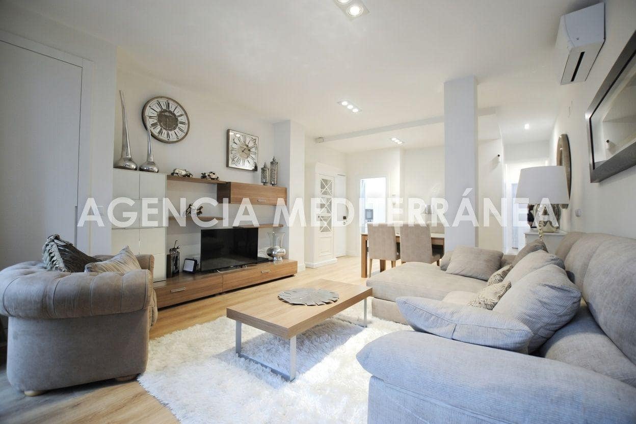 3 Zimmer Apartment zu verkaufen in Denia - 280.000 € (Ref: 9677567)