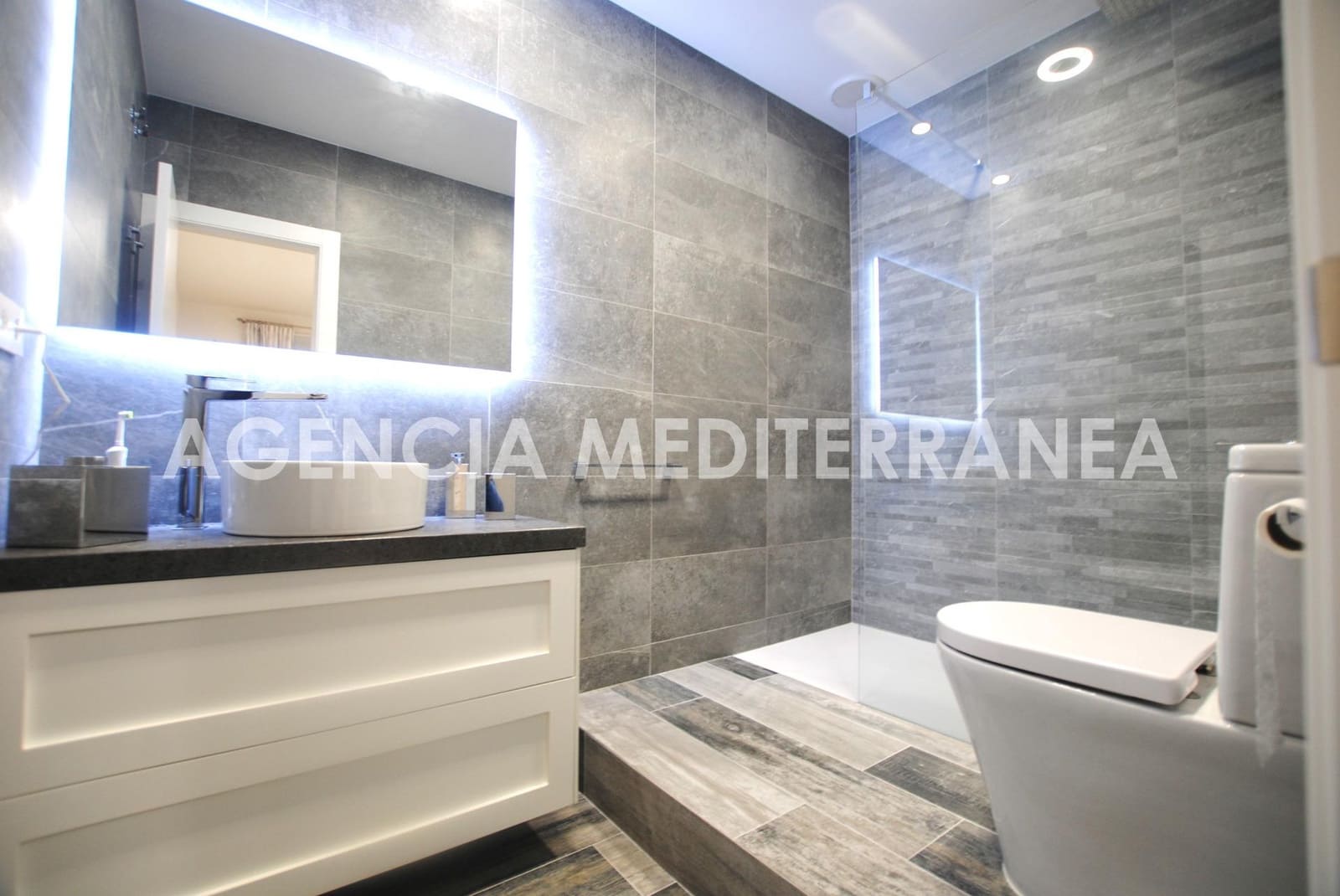 3 Zimmer Apartment zu verkaufen in Denia - 280.000 € (Ref: 9677567)