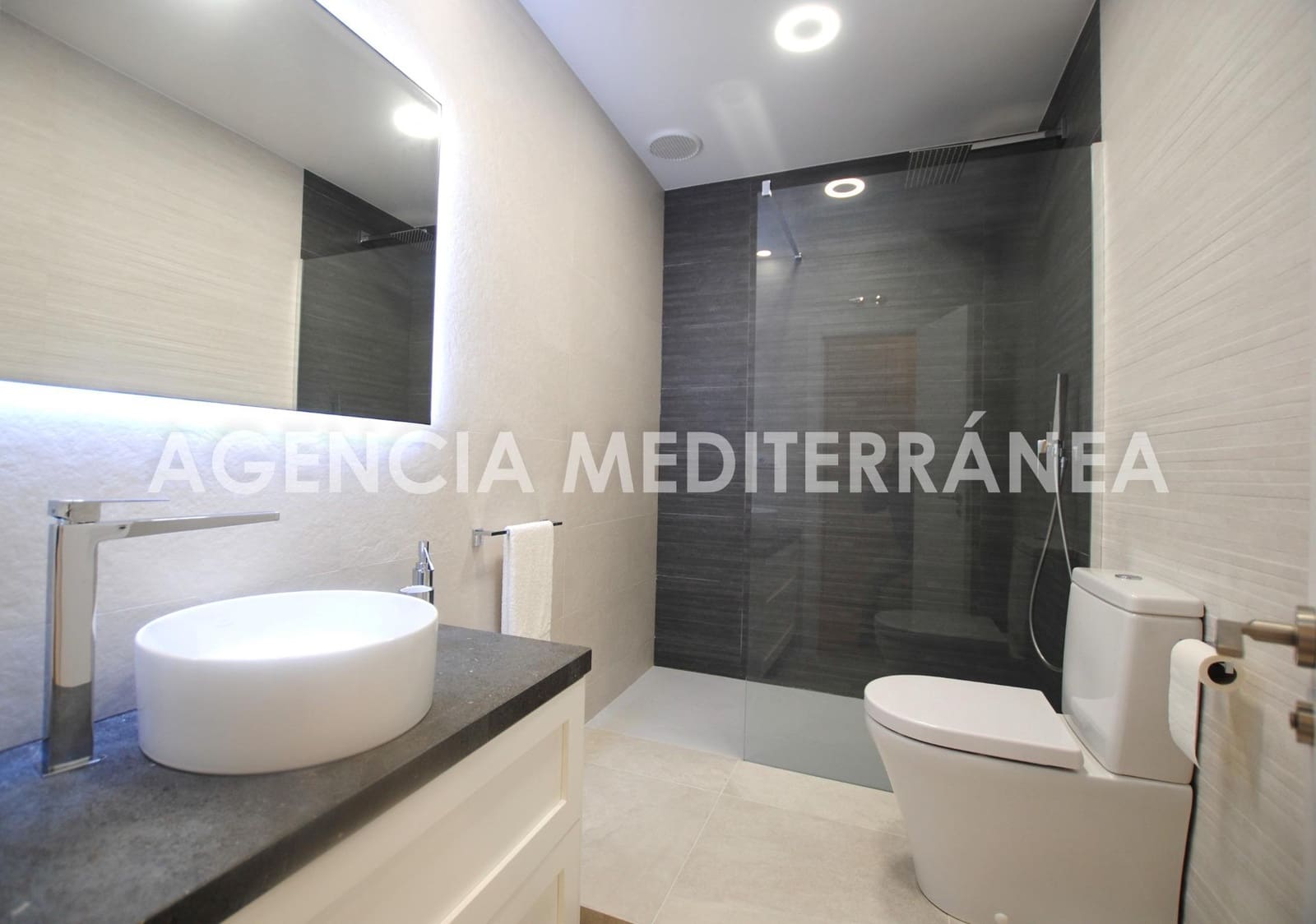 3 Zimmer Apartment zu verkaufen in Denia - 280.000 € (Ref: 9677567)