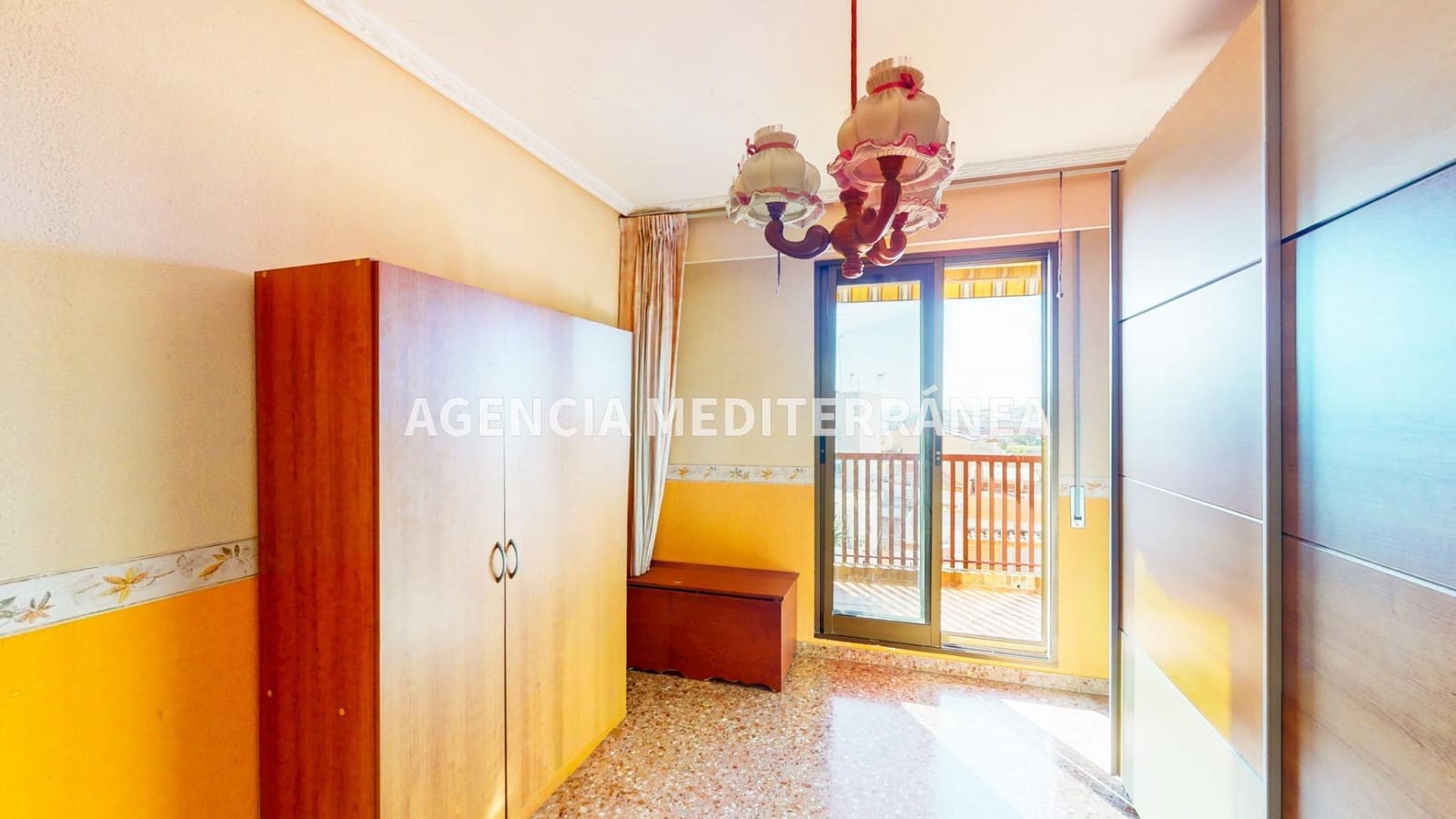 4 slaapkamer Flat te koop in Alcasser met garage - € 220.000 (Ref: 9679934)