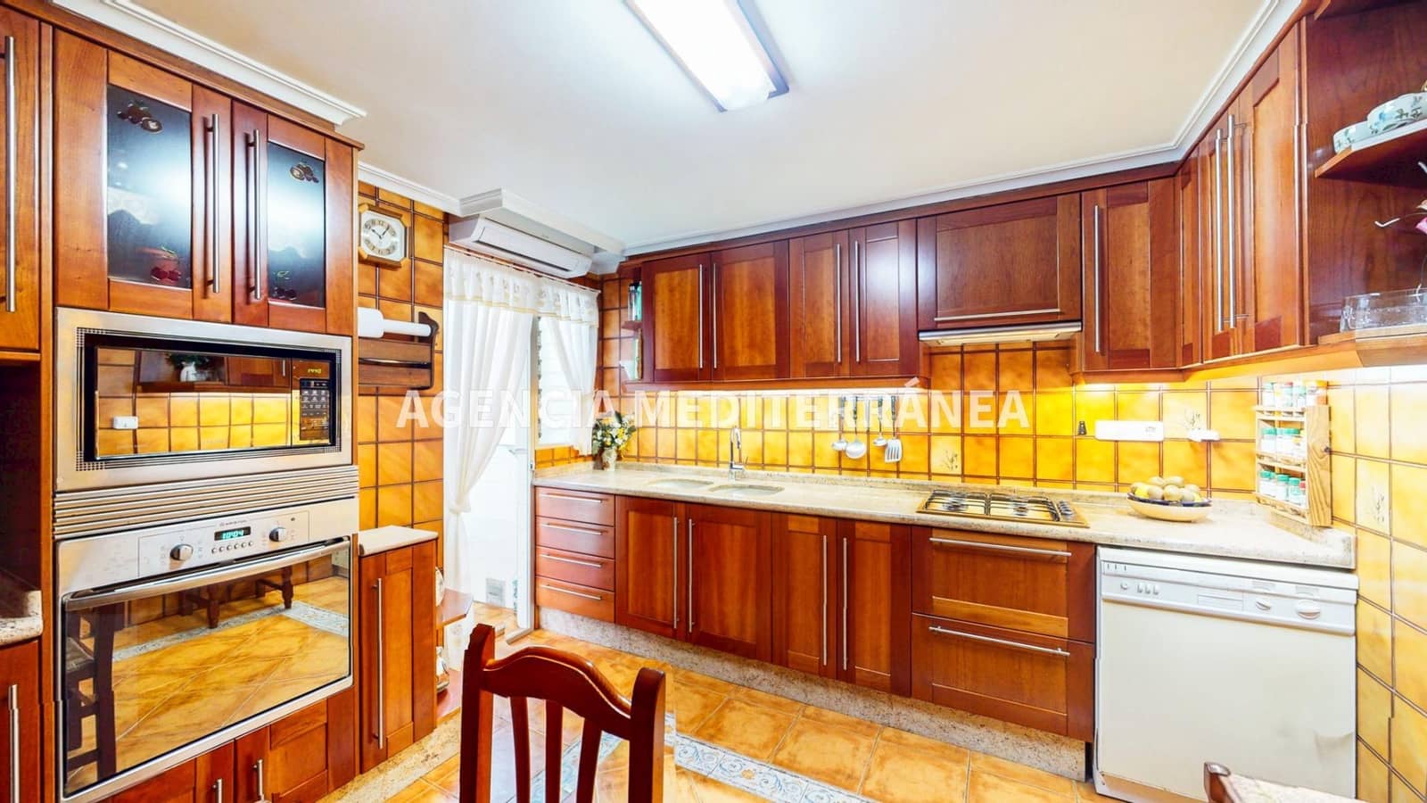 4 slaapkamer Flat te koop in Alcasser met garage - € 220.000 (Ref: 9679934)