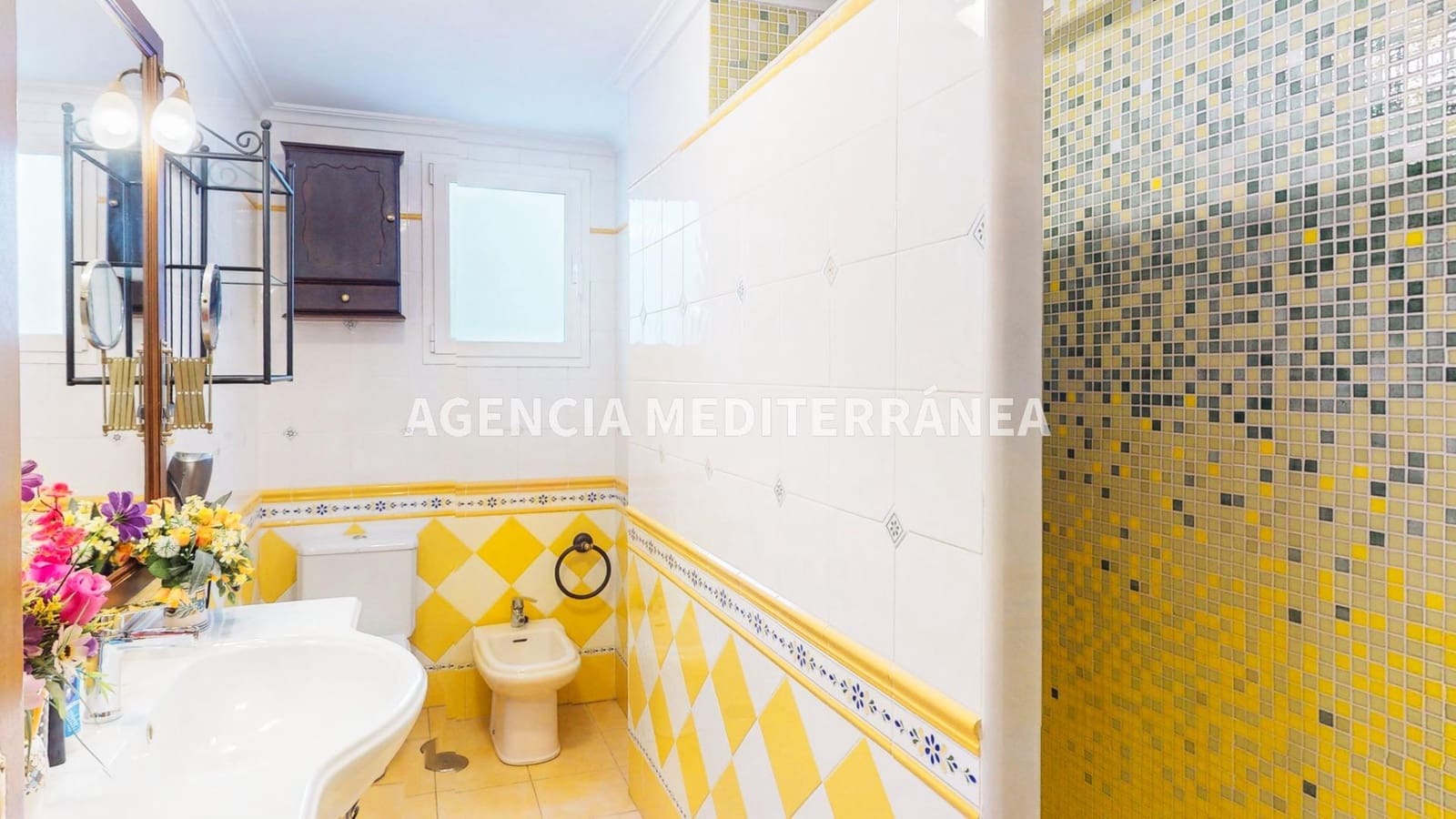 4 slaapkamer Flat te koop in Alcasser met garage - € 220.000 (Ref: 9679934)