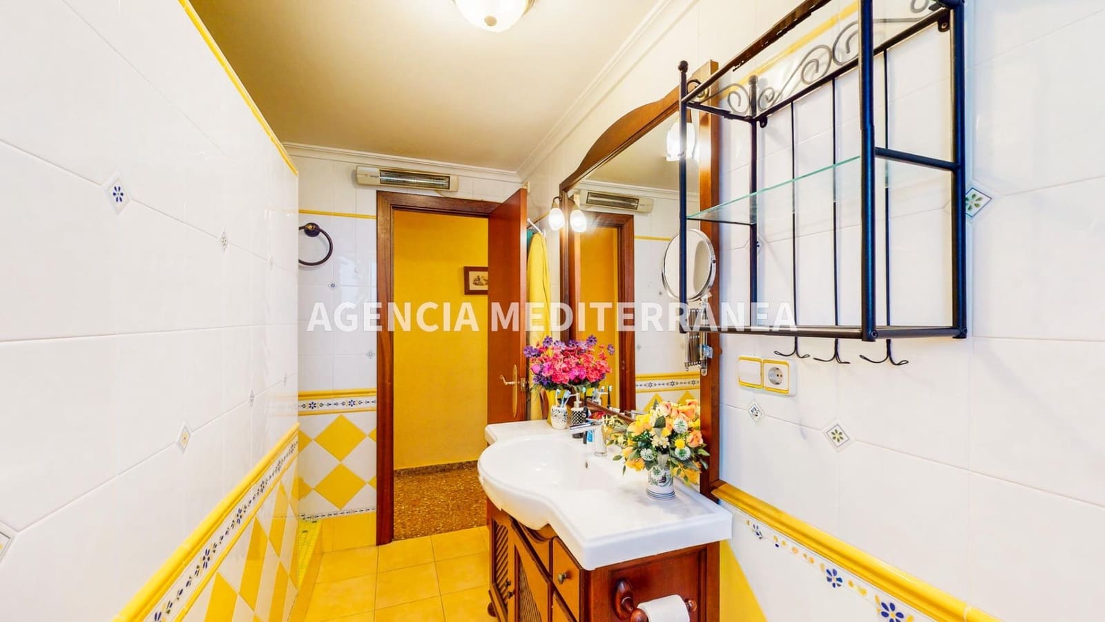 4 slaapkamer Flat te koop in Alcasser met garage - € 220.000 (Ref: 9679934)