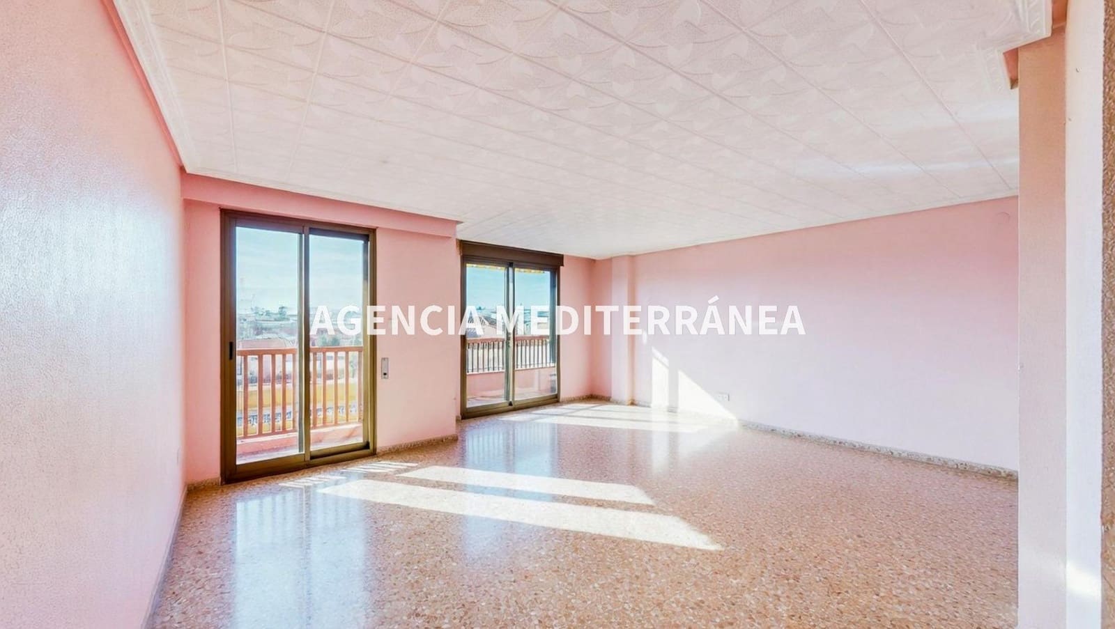 4 sovrum Lägenhet till salu i Alcasser med garage - 220 000 € (Ref: 9679934)
