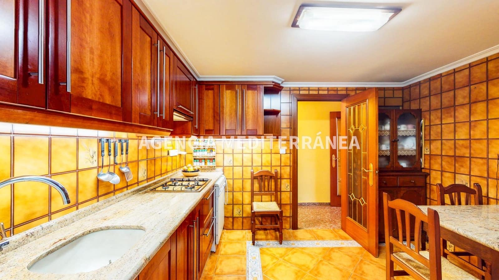 4 sovrum Lägenhet till salu i Alcasser med garage - 220 000 € (Ref: 9679934)